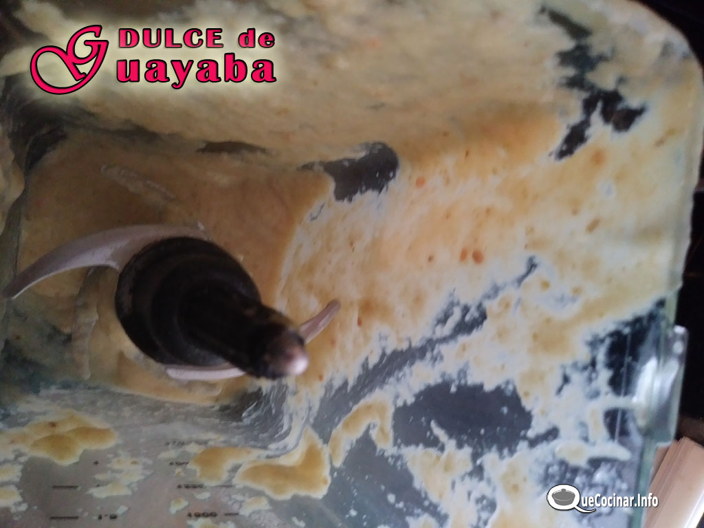 dulce-de-guayaba-licuadora Dulce de Guayaba Receta | Pasta o Bocadillo de Guayaba Receta